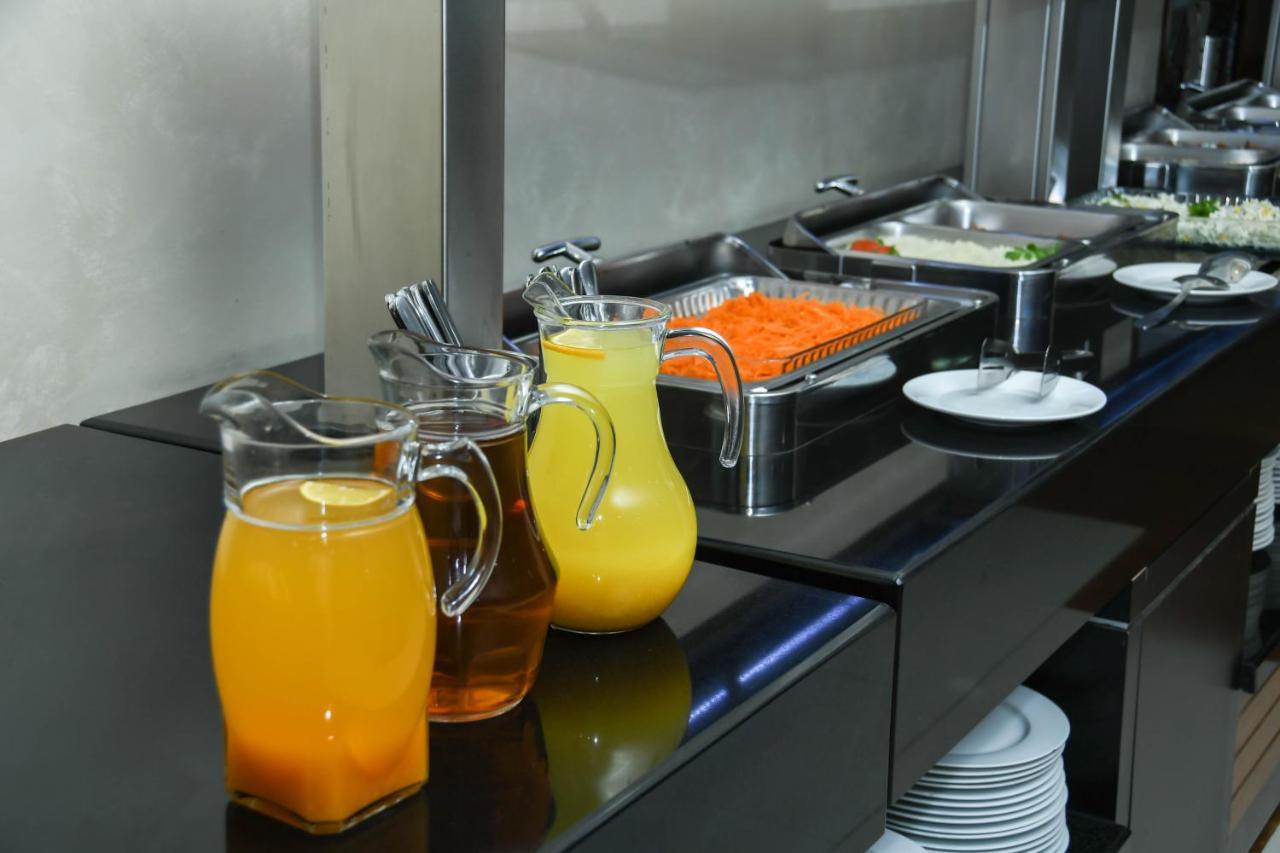 Olympavan Hotel Ереван Экстерьер фото