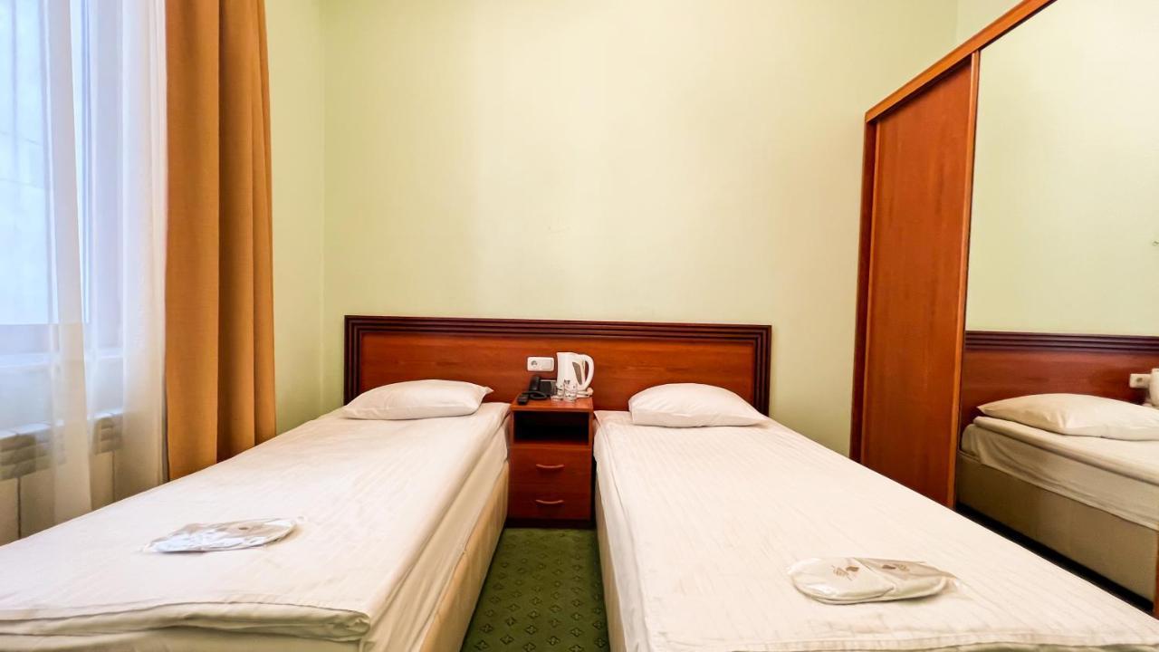 Olympavan Hotel Ереван Экстерьер фото