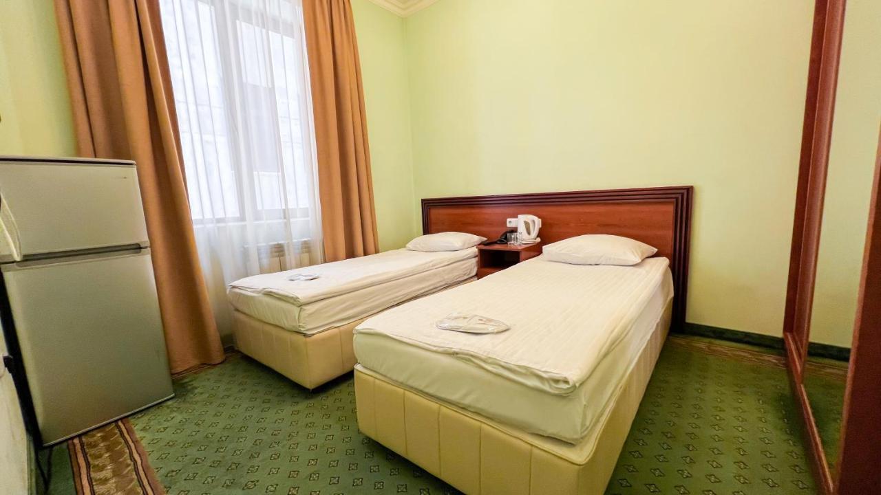 Olympavan Hotel Ереван Экстерьер фото